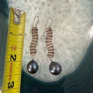 Silver ribbon and natural Black Tahitian Pearl Earrings